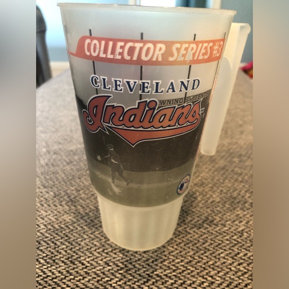 Vintage 2001 Cleveland Indians Collector’s Series #3 Plastic Cup - Picture 1 of 6